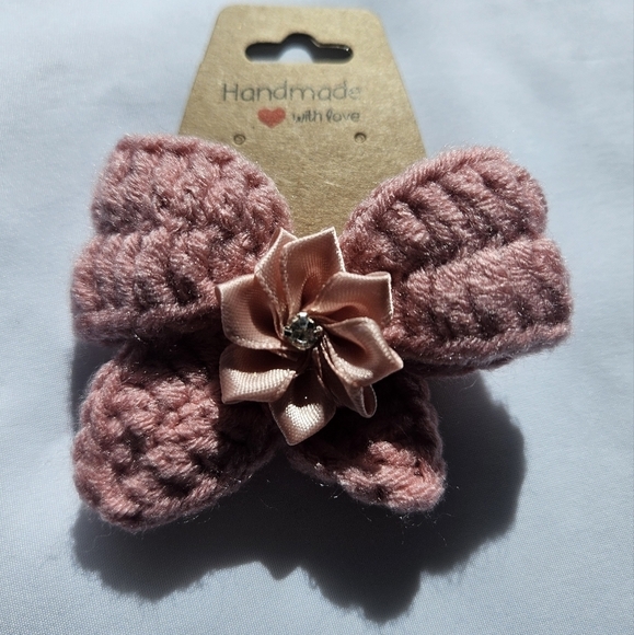 Hand Crafted Crochet Bow Hair Clip Pale Pink Alligator Clip Silk Ribbon Flower - Picture 4 of 17